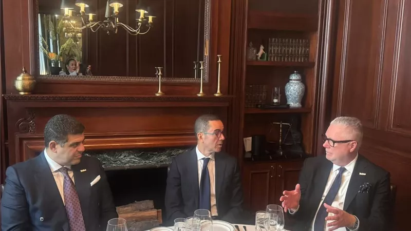  وزير الاستثمار:المشروعات العقارية الدولية الكبرى في مصر تُجسد الشراكات الناجحة بين القطاعين العام والخاص