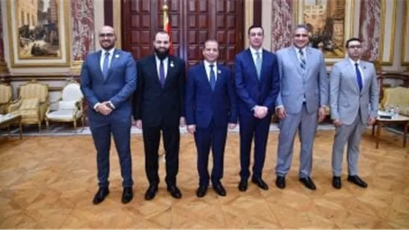 بقرار جمهوري.. تنسيقية شباب الأحزاب تتسلم كارنيهات عضوية مجلس الشيوخ