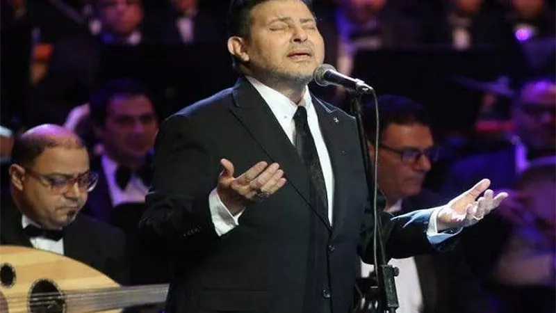 هاني شاكر يشعل ليالي مهرجان الموسيقى العربية بأجمل أغانيه في الأوبرا المصرية