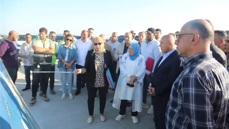 شبكة طرق جديدة تربط المحافظات الساحلية.. وزير النقل يتابع التنفيذ على الأرض