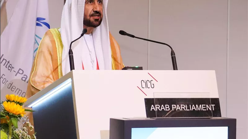 البرلمان العربي يطالب بتعزيز ثقافة التسامح وتشديد التشريعات ضد التطرف والكراهية