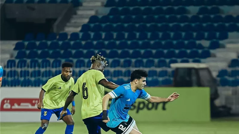 بعد مفاوضات الأهلي.. غزل المحلة يحصن نجمه