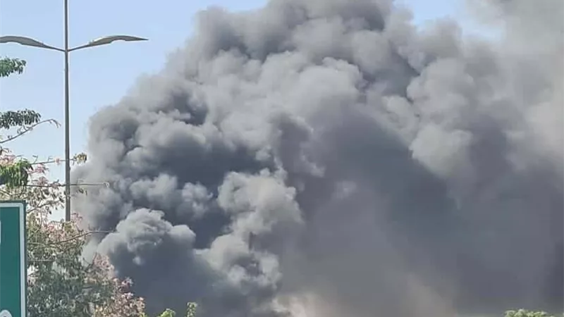 مصرع وإصابة 3 أشخاص في حريق مخزن بلاستيك بالقليوبية