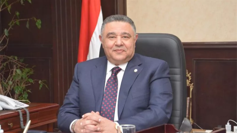 محافظ البحر الأحمر: تسهيلات غير مسبوقة لدعم المستثمرين وتنشيط التنمية بالمحافظات السياحية