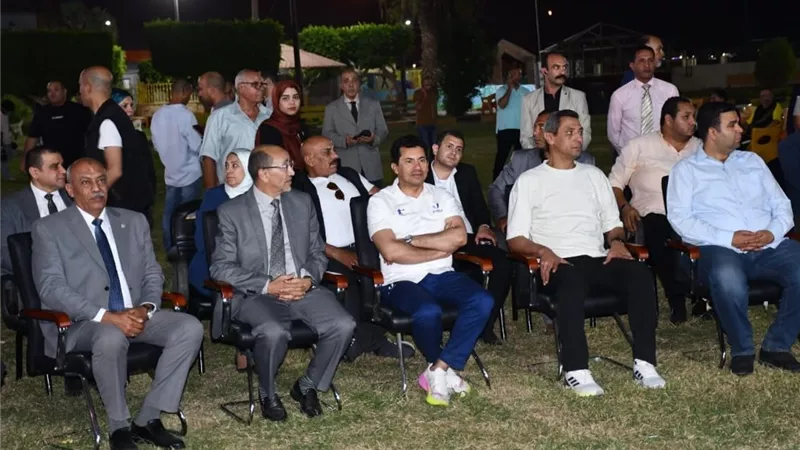وزير الشباب والرياضة ومحافظ السويس يشهدان الدورة التنشيطية لاحتفالات انتصارات أكتوبر