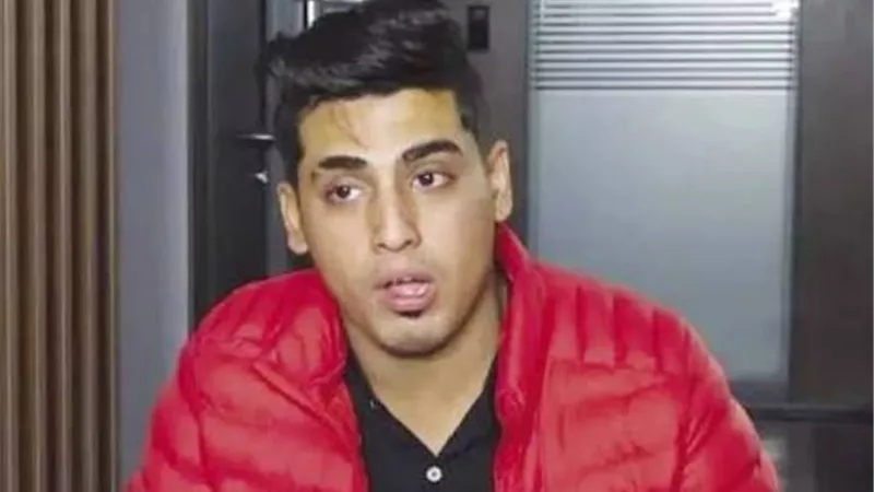 الإفراج عن التيك توكر كروان مشاكل بعد منعه من السفر بمطار القاهرة