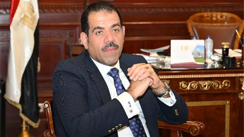 أمين عام مجلس الشيوخ الجديد يلتقي بالعاملين لمتابعة استعدادات الانتخابات
