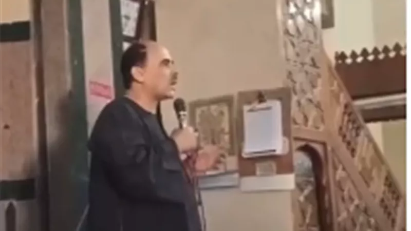 انتهاك لحرمة المساجد.. دعاية انتخابية من فوق المنبر في سوهاج