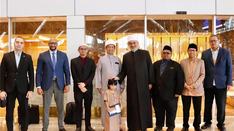 مفتي الجمهورية يختتم زيارة ناجحة إلى ماليزيا لتعزيز التعاون الديني والعلمي