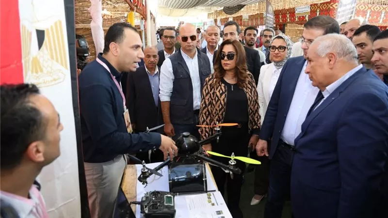 وزيرا التنمية المحلية والزراعة يفتتحان معرض الوادي الجديد الزراعي في نسخته الثانية