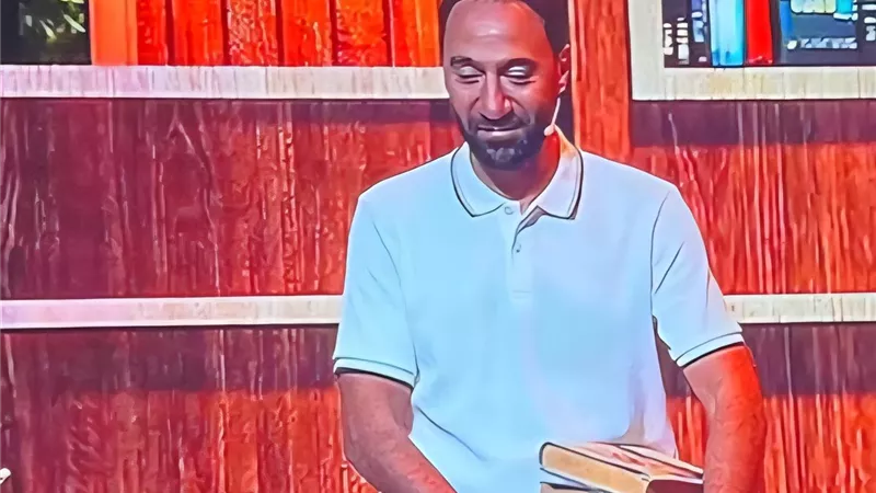 بعد غياب 3 سنوات.. أول ظهور لـ محمد سلام في احتفالية 