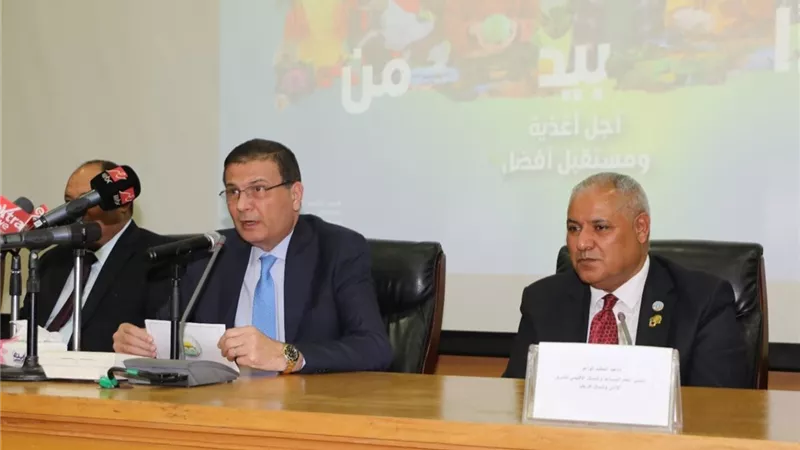 من «كارت الفلاح» إلى «نباتك».. مستقبل الأمن القومي الغذائي المصري في عصر القفزة الرقمية