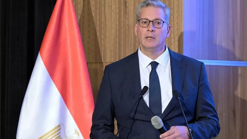 وزير البترول يعلن سلسلة اكتشافات جديدة للغاز والنفط في دلتا النيل والصحراء الغربية