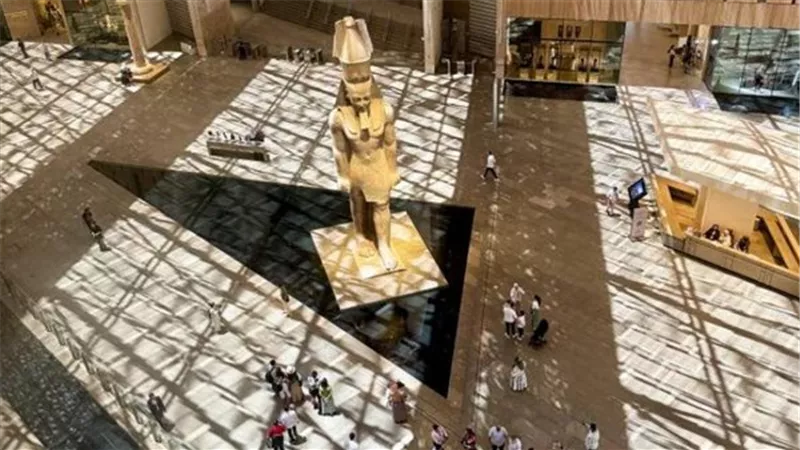 المتحف المصري الكبير