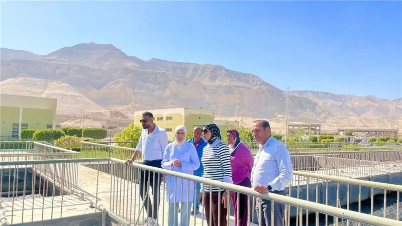 وزير الإسكان يتابع الموقف التنفيذي لمشروعات مدينة السويس الجديدة
