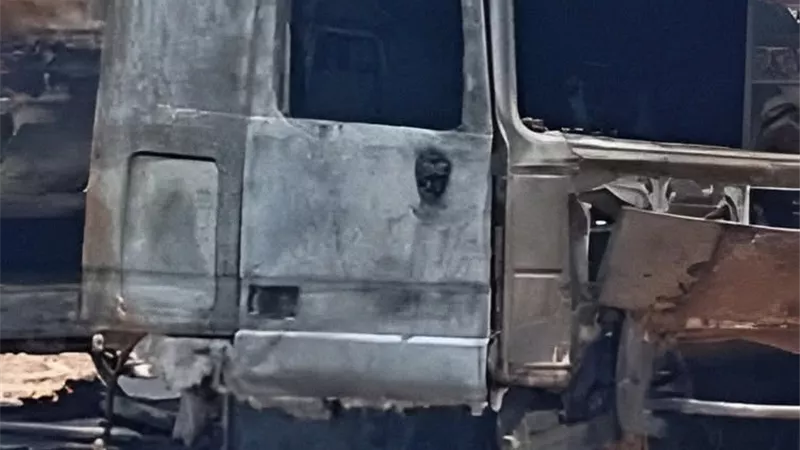 وفاة شخص في حريق اندلع بكبينة تريلا على طريق الإسكندرية الزراعي ببركة السبع
