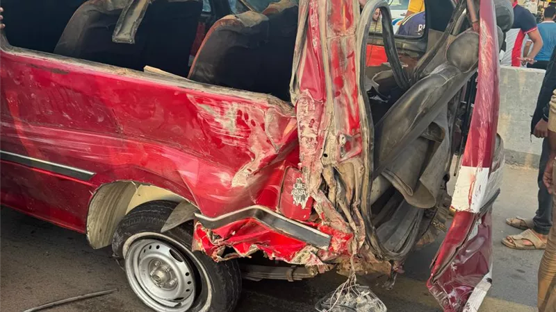 فتيات في عمر الزهور.. تصادم مروع على طريق صحراوي الإسكندرية بين ميكروباص وملاكي  