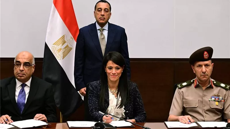 رئيس الوزراء يشهد توقيع بروتوكول تعاون ثلاثي بشأن تجهيزات البنية الفنية بمدينة العدالة الذكية