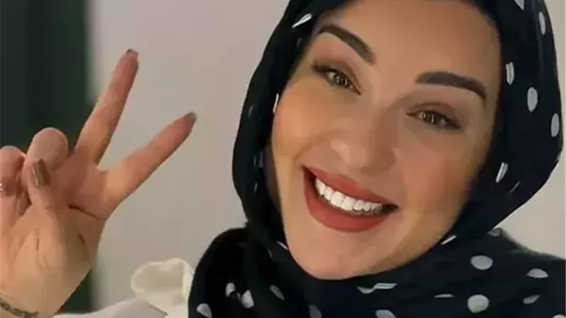 «سبوني أخد رحلتي مع ربنا».. أسما شريف منير تهاجم منتقدي نطقها لكلمة «قرآن»
