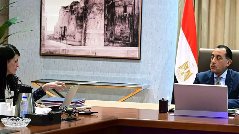 رئيس الوزراء يستعرض الموقف التنفيذي عقب إطلاق الإصدار الأول من السردية الوطنية