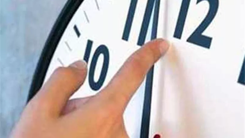 رسيما.. تطبيق التوقيت الشتوي في مصر  لعام 2025 