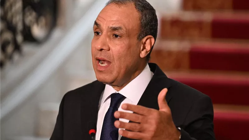 بدر عبد العاطي يتواصل مع عراقجي وجروسي دعمًا للحلول السلمية للملف النووي الإيراني