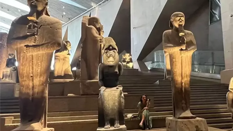 تفاصيل الليلة التاريخية.. متى يبدأ حفل افتتاح المتحف المصري الكبير وكم تستغرق الفعاليات؟