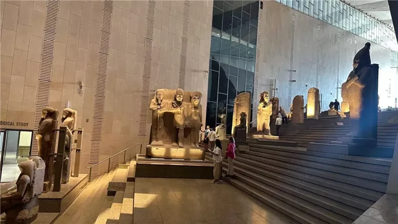 الوزراء: عملات وطوابع تذكارية تجسد عراقة المتحف وفخامة افتتاحه