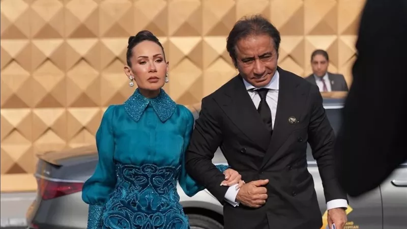من هي شاهيناز النجار زوجة أحمد عز؟.. تظهر في افتتاح المتحف المصري لأول مرة