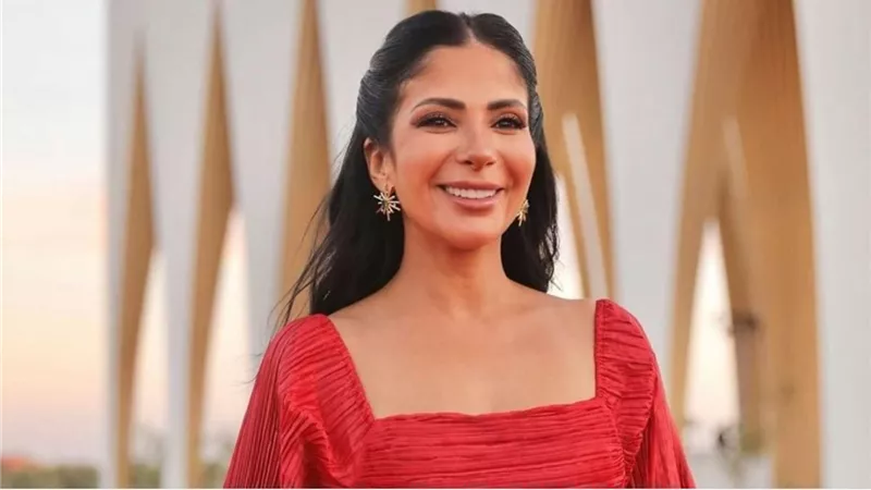 بجائزة الإنجاز الإبداعي.. مهرجان الجونة يحتفي بمسيرة منى زكي