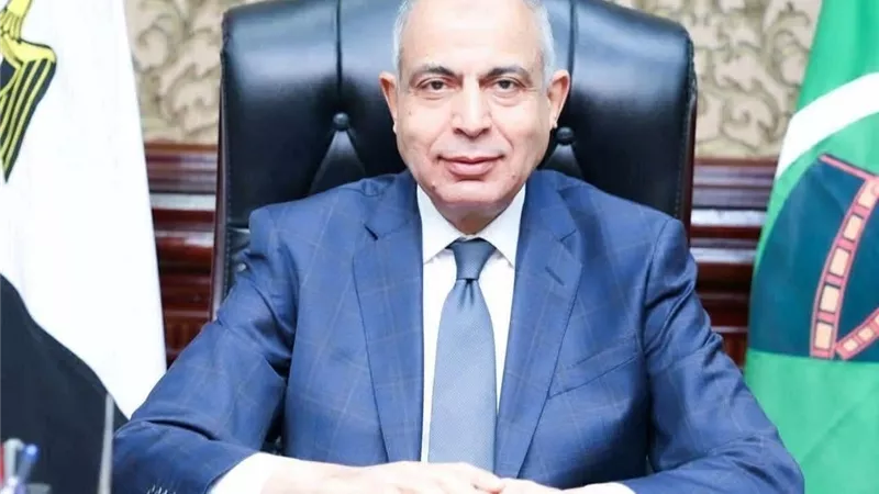 محافظ المنيا: 