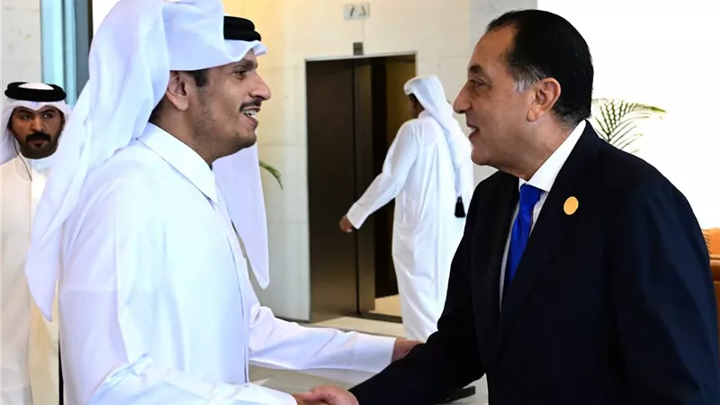 مصر وقطر تعلنان عن استثمارات كبرى في منطقة 'سملا وعلم الروم' بمطروح