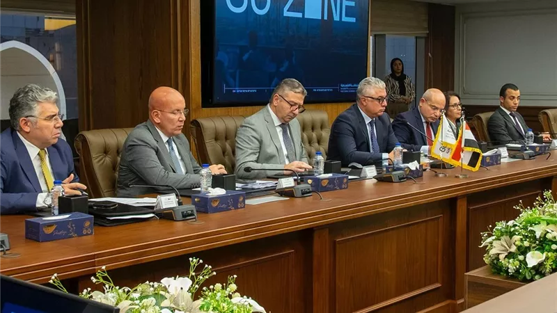 شراكة مصرية قرغيزية لتعزيز الاستثمار في قناة السويس