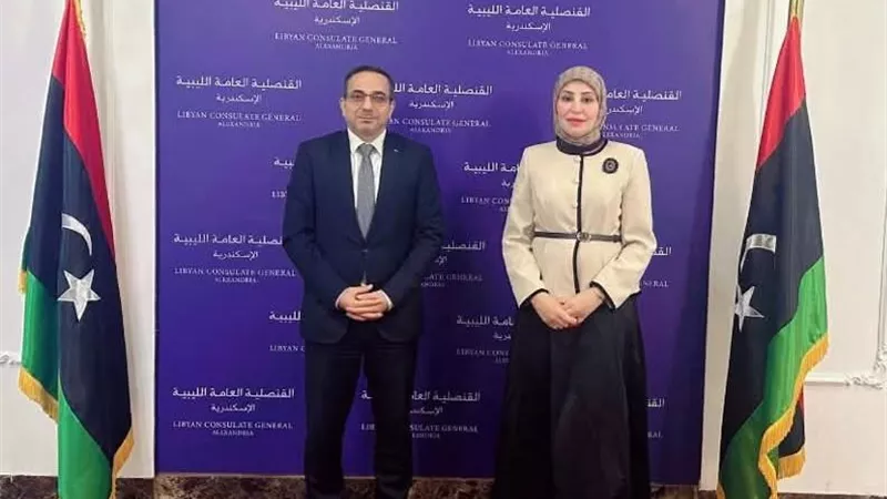 القنصل الفلسطيني بالإسكندرية يزور نظيرته الليبية لتعزيز التعاون المشترك