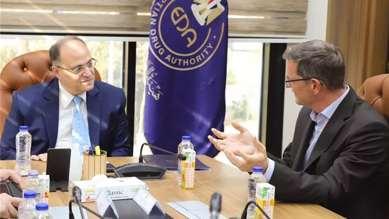 الغمراوي: هيئة الدواء المصرية تولي اهتمامًا بالغًا بتطبيق أحدث النظم الرقمية 