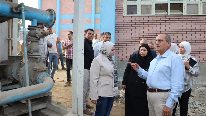 رئيس القابضة لمياه الشرب يتابع مشروعات 