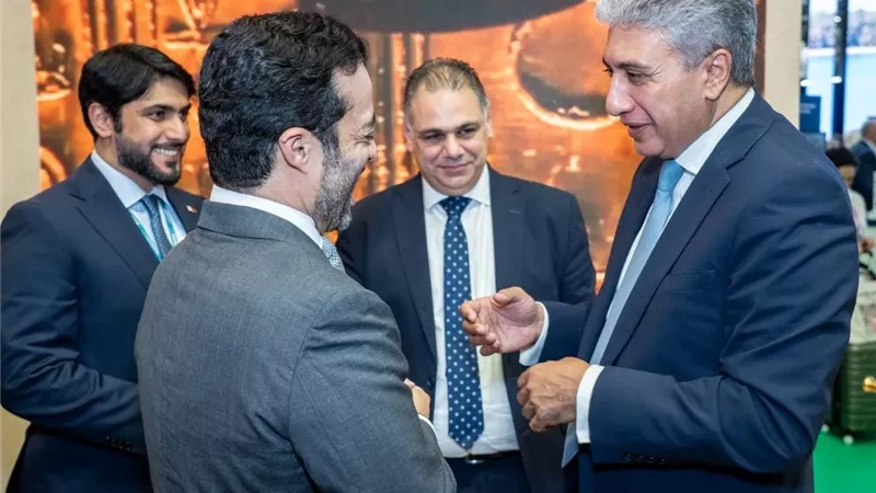 وزير السياحة يبحث مع رئيس هيئة قطر للسياحة تعزيز أوجه التعاون المشترك 