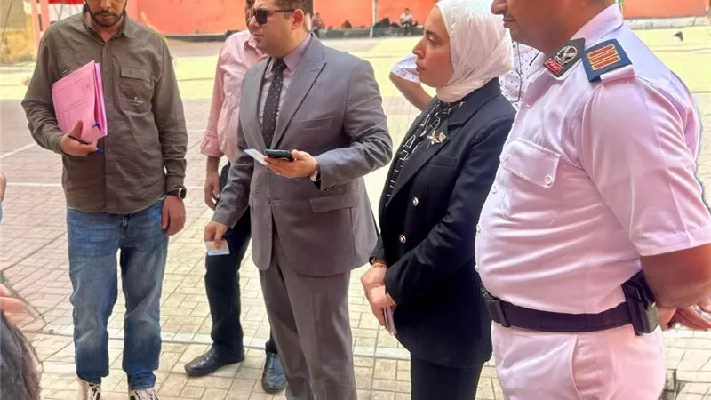 النيابة الإدارية تحقق في واقعة اعتداء مدرس على طلاب داخل مدرسة بالقاهرة