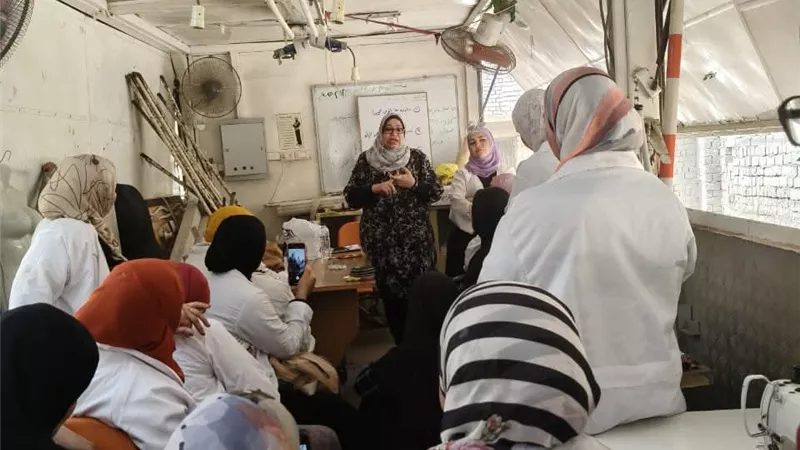 محافظ المنيا: توعية الشباب بمخاطر الهجرة غير الشرعية وتوفير فرص آمنة