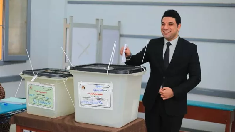 نائب محافظ سوهاج يدلي بصوته ويدعو المواطنين للمشاركة في انتخابات النواب