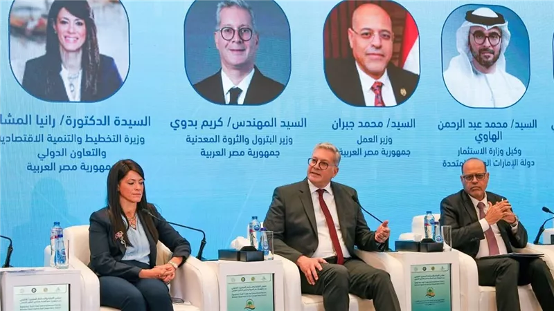 منتدى مصري خليجي يناقش مستقبل الشراكات في الطاقة النظيفة والربط الكهربائي
