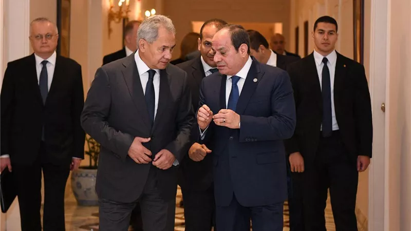 السيسي يستقبل أمين مجلس الأمن الروسي ويؤكد أهمية تنفيذ اتفاق شرم الشيخ ووقف الحرب في غزة