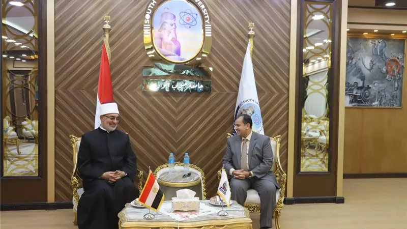 مفتي الجمهورية: العلم سلاح الوطن وبوصلة الوعي للشباب