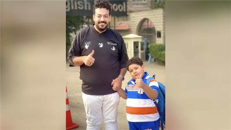 ابنه المتوفي أخده بالحضن في المنام.. حكاية نبوءة إسماعيل الليثي بوفاته قبل الحادث بساعات