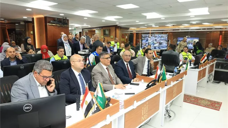 محافظ الجيزة: العملية الانتخابية جرت في أجواء هادئة تتسم بالانضباط والنزاهة والشفافية