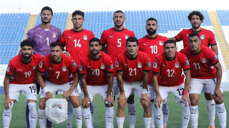 أحمد الشناوي يثير أزمة في منتخب مصر مع حارس الأهلي بسبب رقم 1 (خاص)