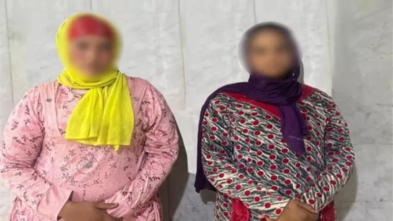 ضبط فتاتين بتهمة خطف هاتف محمول من عامل بمدينة 6 أكتوبر