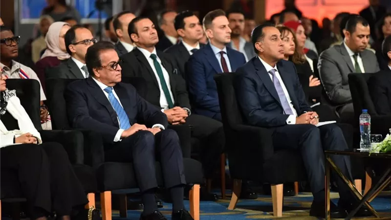 نائب رئيس الوزراء: الدولة تتبنى رؤية استراتيجية طموحة لتعزيز الاستثمار في القطاع الصحي