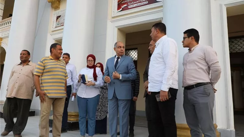 محافظ المنيا يعلن استعداد المحافظة الكامل لبدء العملية الانتخابية