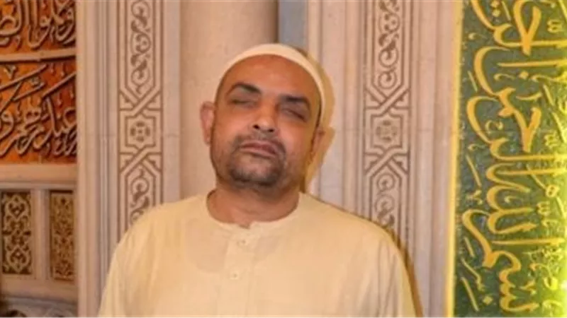 وفاة نادى أحمد زيدان مؤذن مسجد السيدة زينب أثناء صلاة الفجر